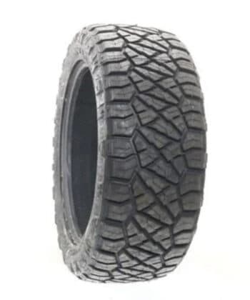 Cauchos LT275/60R20  E 123Q Nitto